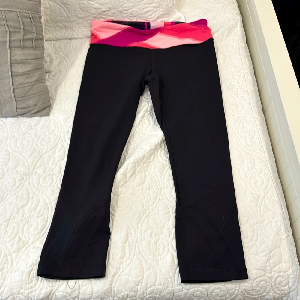 Women’s lululemon athletica Size 6 Black Leggings